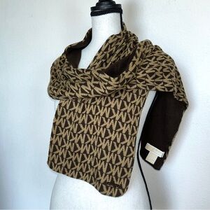 Michael Kors MK Logo‎ Scarf Brown Tan Reversible Knit Winter Fall Wrap